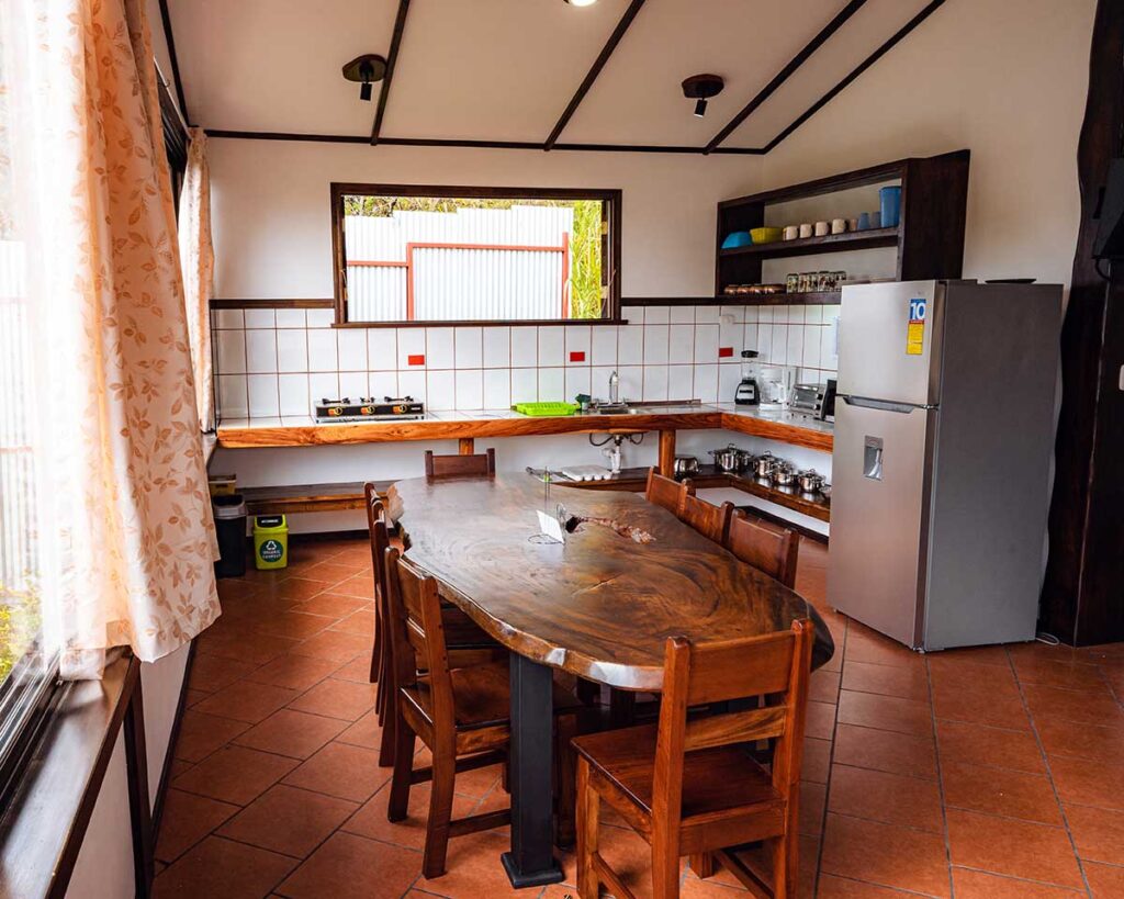 Casa Amanecer - Flor de Paraíso, Montezuma, Costa Rica