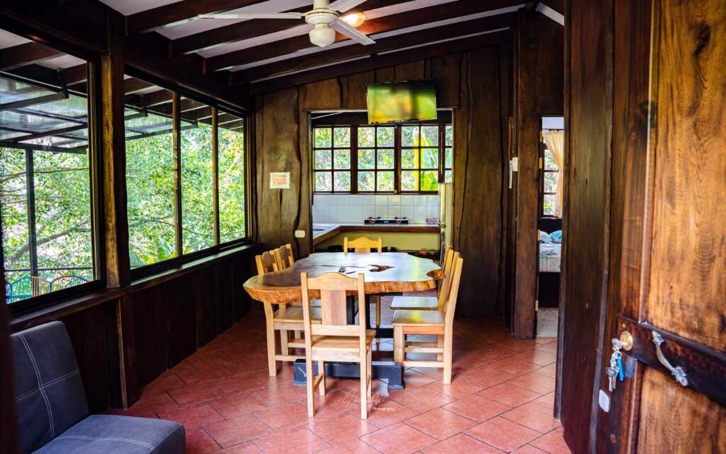 Casa El Árbol - Flor de Paraíso, Montezuma, Costa Rica