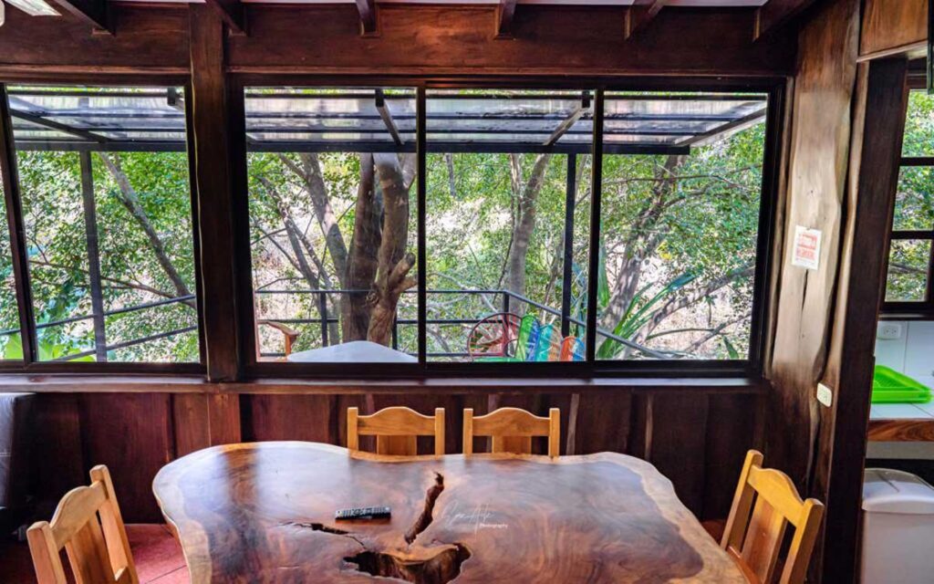 Casa El Árbol - Flor de Paraíso, Montezuma, Costa Rica