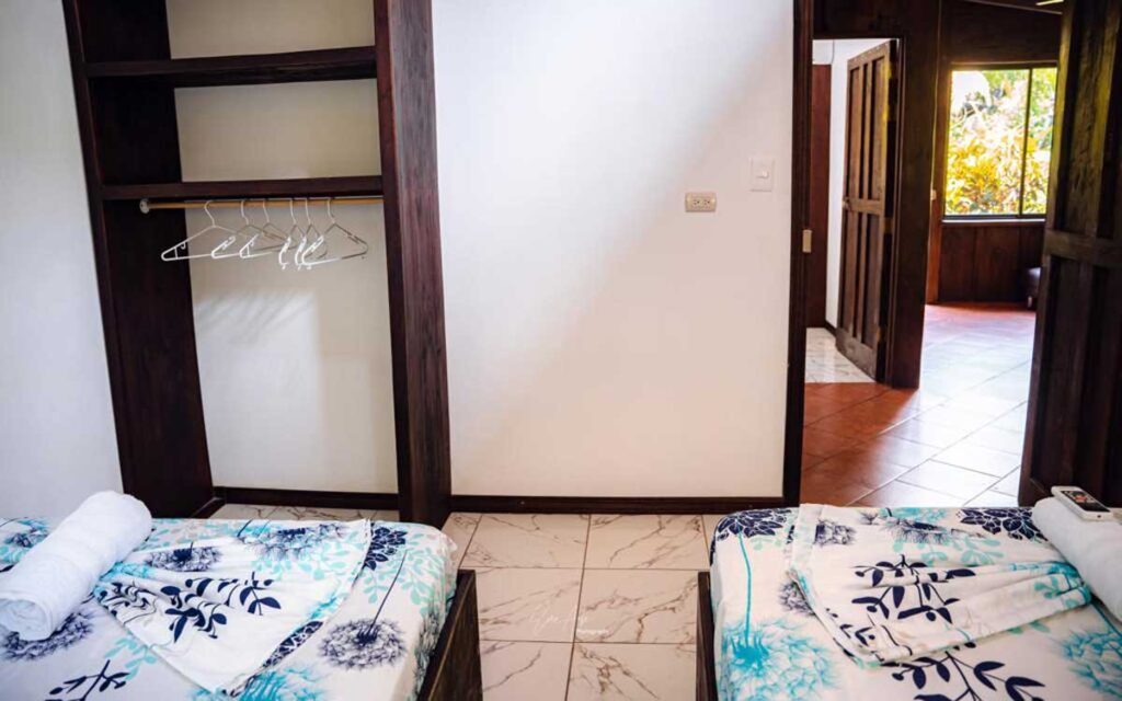 Casa El Árbol - Flor de Paraíso, Montezuma, Costa Rica