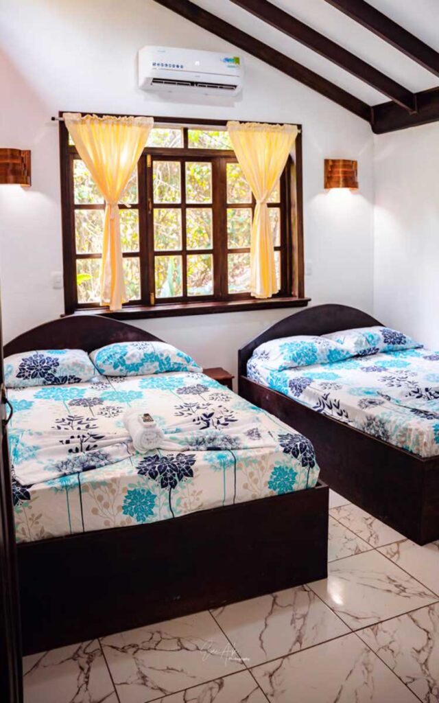 Casa El Árbol - Flor de Paraíso, Montezuma, Costa Rica